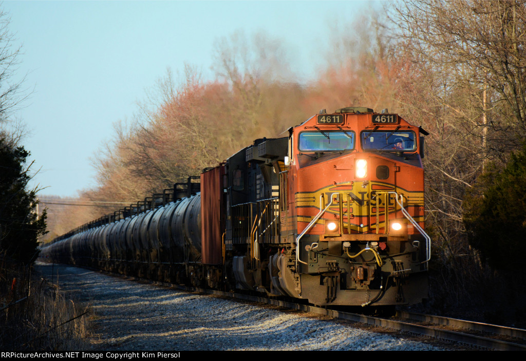 BNSF 4611 CSX Train K040